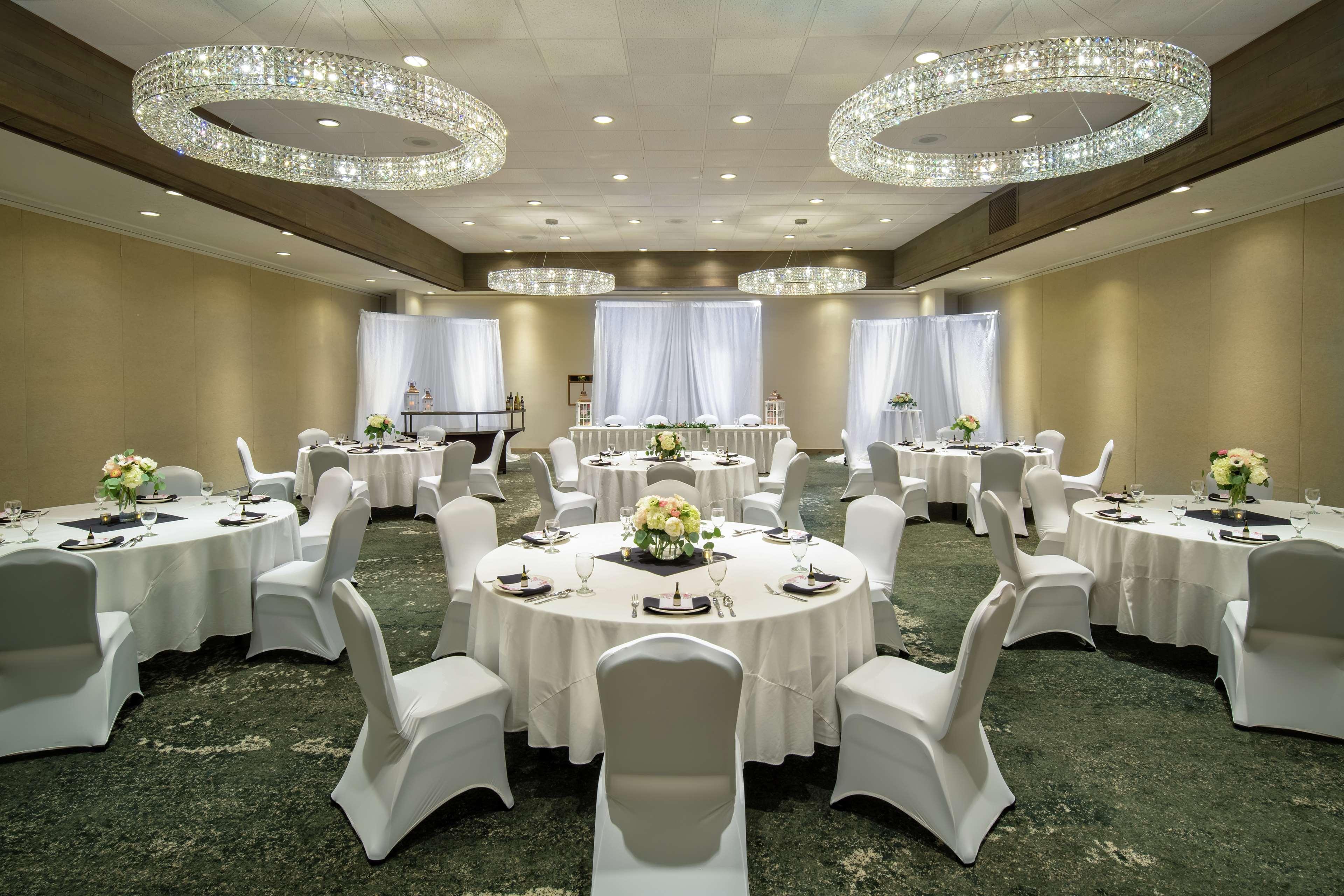 Doubletree By Hilton Missoula Edgewater Hotel Bagian luar foto