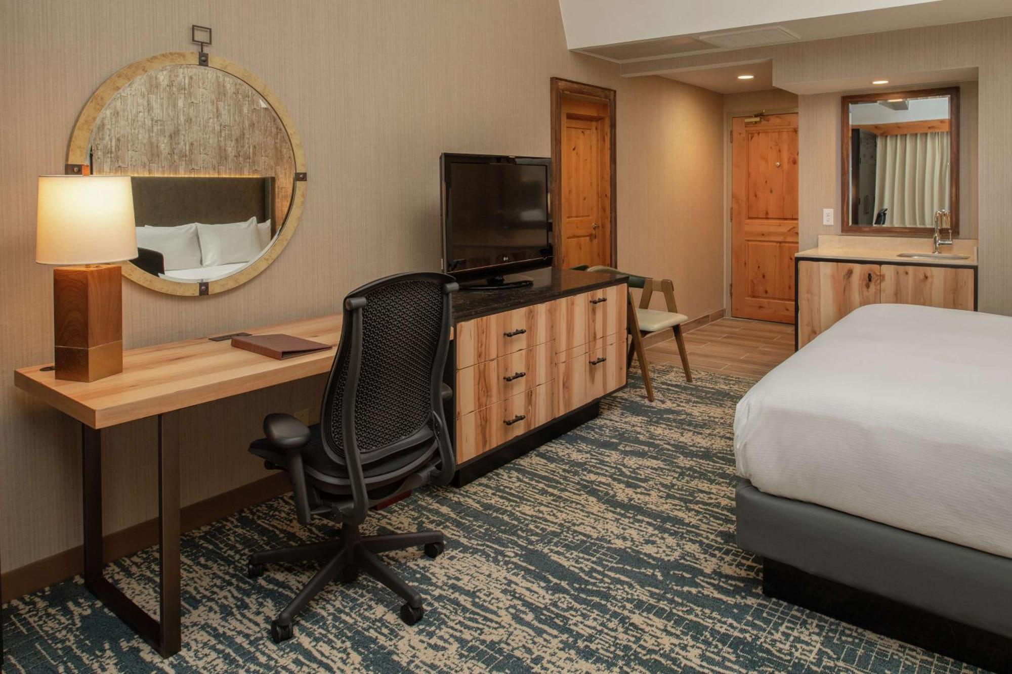 Doubletree By Hilton Missoula Edgewater Hotel Bagian luar foto