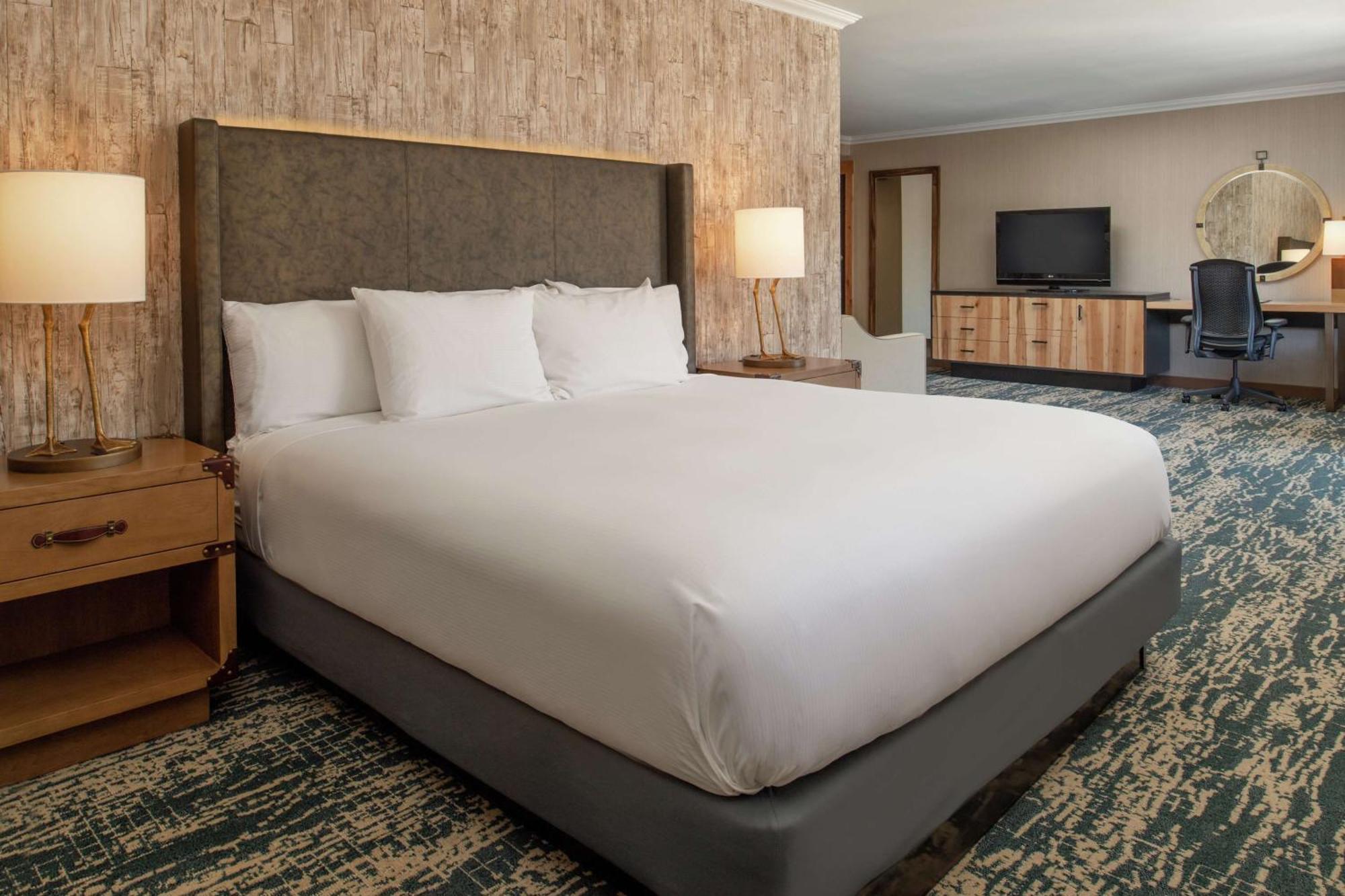 Doubletree By Hilton Missoula Edgewater Hotel Bagian luar foto