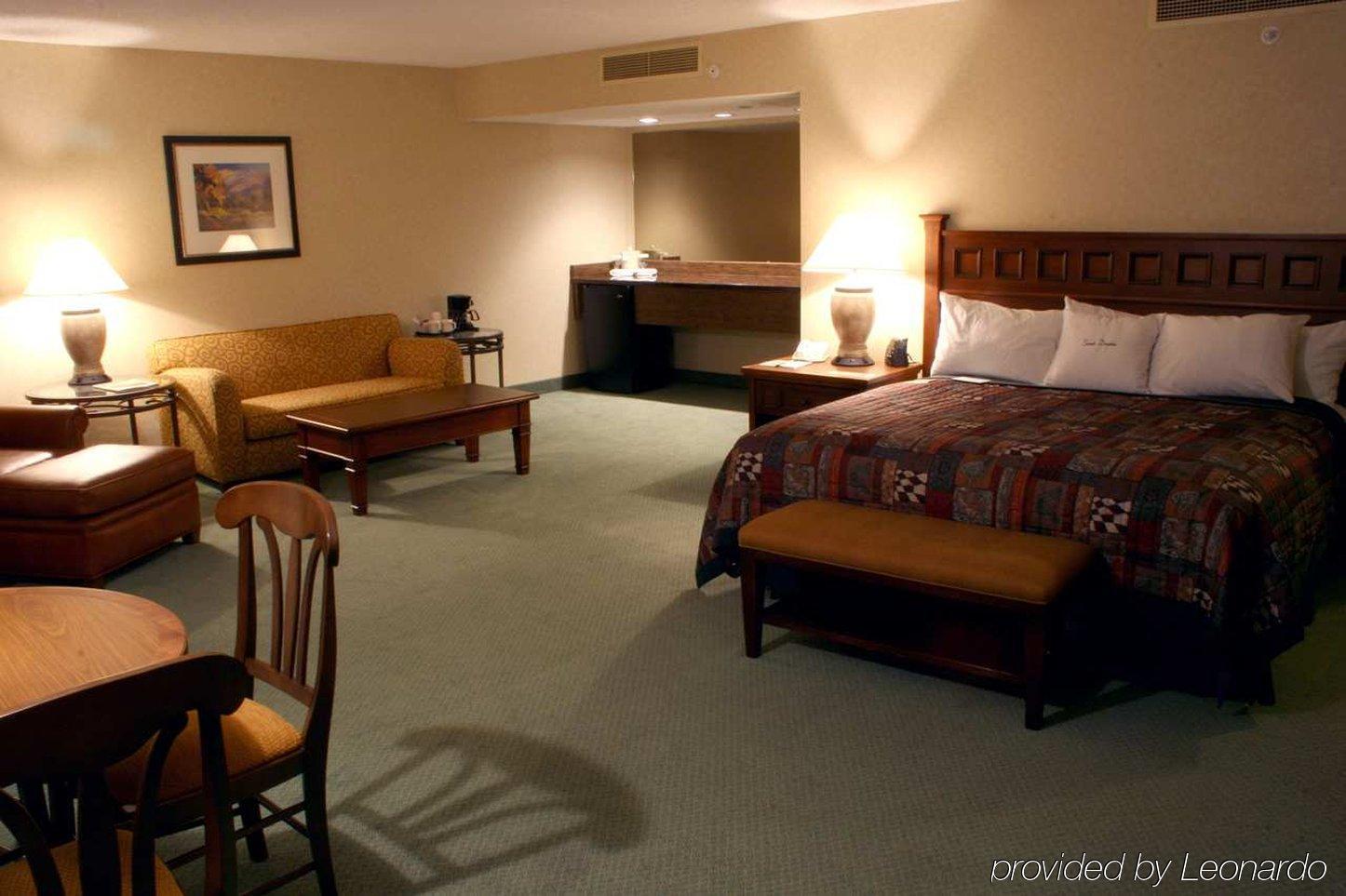Doubletree By Hilton Missoula Edgewater Hotel Ruang foto